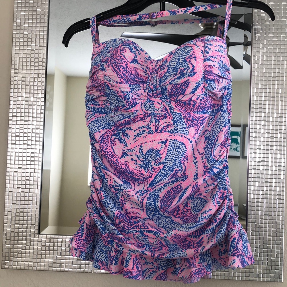 Beautiful Lilly Pulitzer swim top
